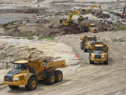 Dự án khai thác và tuyển quặng sắt Thạch Khê-Hà Tĩnh đã làm được gì? - 5
Mặc dù đến nay UBND tỉnh Hà Tĩnh và Bộ Kế hoạch và Đầu tư còn nhiều băn khoăn nhưng các băn khoăn này đều được giải đáp