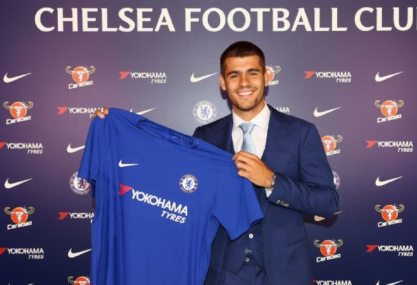 Vì sao CĐV Chelsea lại phản đối Morata mặc áo số 9? - 1
Morata sẽ nhận áo số 9 của Chelsea