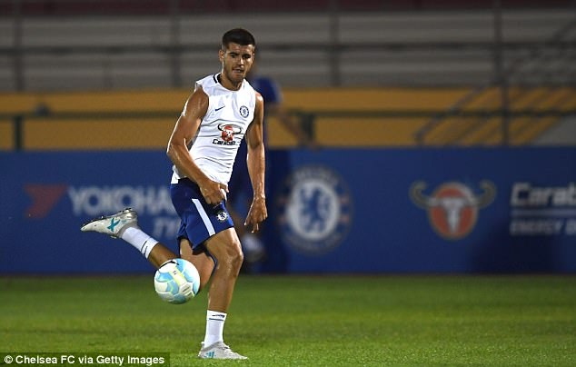 “Bom tấn” Morata tức tốc đến Singapore, tập luyện cùng Chelsea - 7 “Bom tấn” Morata tức tốc đến Singapore, tập luyện cùng Chelsea - 7