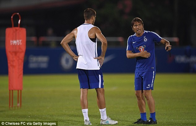 “Bom tấn” Morata tức tốc đến Singapore, tập luyện cùng Chelsea - 3