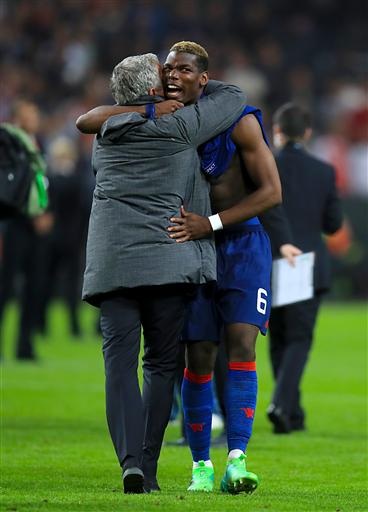 
Chiến lược gia người Bồ Đào Nha chia vui với cậu học trò cưng Paul Pogba
