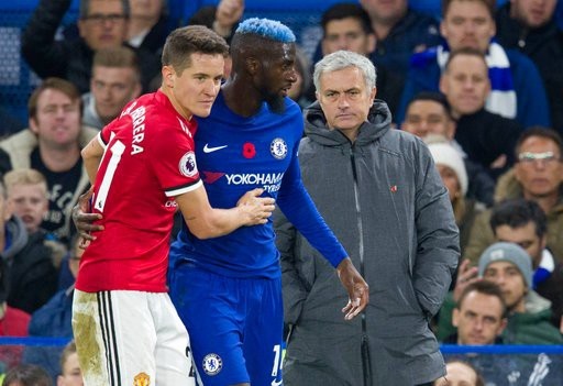 HLV Mourinho chưa thể giải lời nguyền Stamford Bridge cho MU