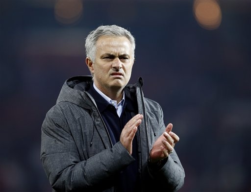 Mourinho: “MU không muốn đá ở Premier League” - 1 HLV Mourinho khẳng định MU không còn muốn thi đấu ở Premier League