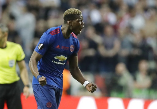 Khoảnh khắc ngọt ngào trong chiến thắng của MU trước Ajax - 7
Pogba không ghi nhiều bàn trong mùa giải năm nay, tuy nhiên giờ thì chắc sẽ không ai còn chê thương vụ bom tấn của MU. Cầu thủ người Pháp đã tỏa sáng (dù may mắn) ở thời điểm MU cần tố chất hơn người của anh