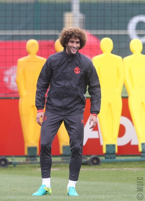 Rooney trở lại thi đấu cho MU trận gặp Anderlecht - 7
Fellaini trên sân tập, tuần trước anh có tên trong đội hình xuất phát của MU trong trận làm khách tại Bỉ