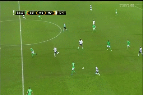 St Etienne 0-1 MU: Chiến thắng tuyệt đối cho "Quỷ đỏ" - 3