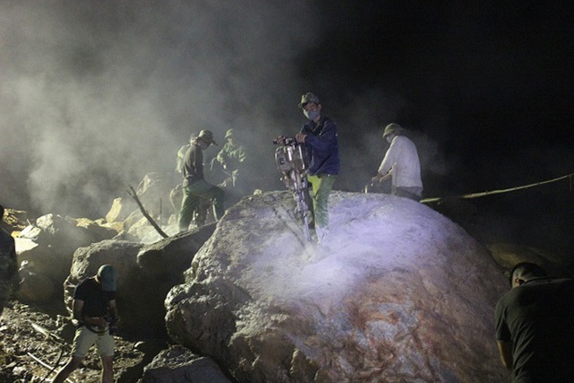 Yên Bái dừng tìm kiếm, công bố 6 người mất tích do mưa lũ - 1 Yên Bái dừng tìm kiếm và công bố 6 người mất tích do mưa lũ (Ảnh: Trần Thanh).