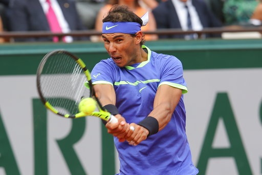Khoảnh khắc ấn tượng trong lần thứ 10 Nadal vô địch Roland Garros - 4
Nadal thi đấu khá chắc tay trong trận chung kết, anh dần dần khẳng định được ưu thế