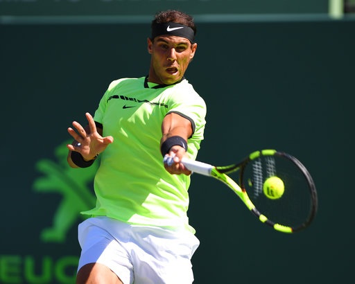 
Nadal có một trận đấu ổn định
