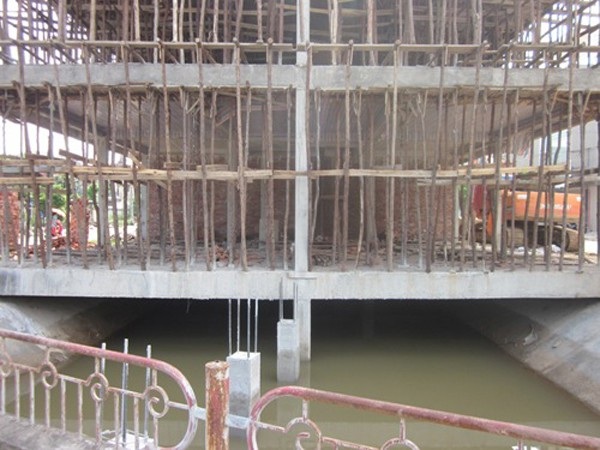 Chủ tịch Bắc Ninh chỉ đạo xử lý dự án BOT vướng nhiều vi phạm - 1 Dự án ngầm hoá kênh Cống Thôn (Ảnh: Thanh Tra)
