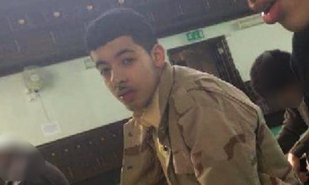 Hành động lạ của nghi phạm đánh bom nhà thi đấu Anh trước vụ tấn công - 1
Nghi phạm Salman Abedi. (Ảnh: Twitter)
