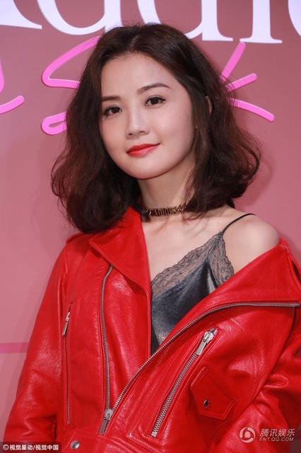 Thái Trác Nghiên thừa nhận đang hò hẹn với thiếu gia - 1
Thái Trác Nghiên của Twins đang hò hẹn với thiếu gia giàu có.