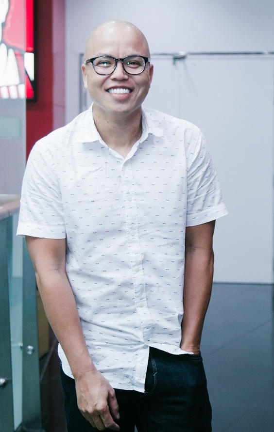 Ngọc Trinh xuất hiện rạng rỡ sau scandal tình cảm - 6
Chia sẻ về phần 2 của Hot boy nổi loạn, đạo diễn Vũ Ngọc Đãng cho biết, số phận nhân vật sẽ dữ hội, khốc liệt hơn nhiều so với phần 1 nhưng vẫn chứa đựng những giá trị nhân văn của những tình bạn vô điều kiện, những tình yêu đơn phương và đặc biệt là tình cảm dành cho gia đình.