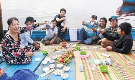 Tất niên trên tàu cá - 1 Tất niên trên tàu cá - 1