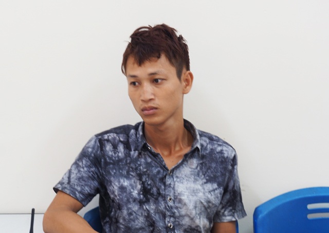 Làm rõ vai trò 2 chân rết trong đường dây lừa đảo tiền tỷ bằng thông báo nợ cước - 3 Theo lời khai của Nguyễn Hữu Thu thì mỗi lần rút tiền ra khỏi thẻ ATM, Thu được đối tượng tên Phi trích 20% hoa hồng