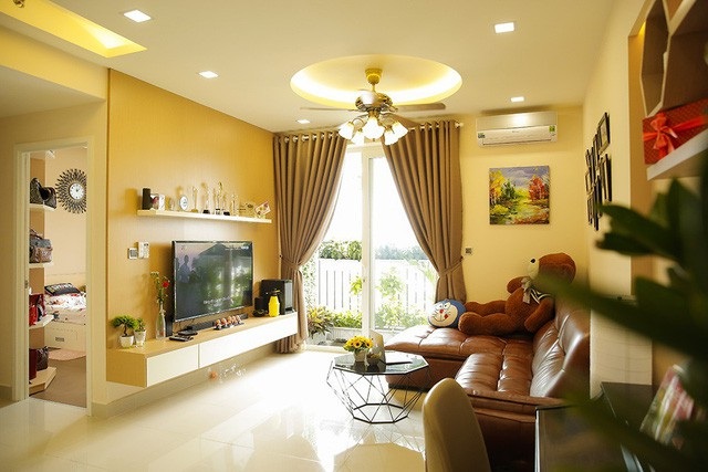 Choáng với loạt biệt thự dát vàng, chung cư triệu đô la của nhà sao Việt - 8 Hoàng Yến Chibi đã lần đầu hé lộ những hình ảnh đầu tiên về căn hộ chung cư đắt tiền mà cô mới tậu sau một khoảng thời gian dài tích cóp. Đây cũng là căn hộ tiền tỷ thứ hai mà Hoàng Yến sở hữu ở TPHCM khi chuẩn bị bước sang tuổi 22.