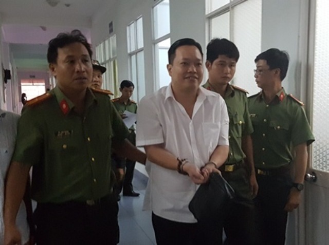 Khởi tố nguyên Giám đốc, Phó giám đốc Ngân hàng Agribank Cần Thơ - 1 Nguyễn Hình Đạt Nhân, thời điểm bị bắt có thái độ rất ngạo mạn