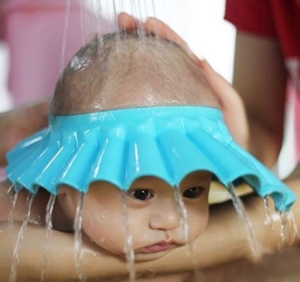 Những phát minh sáng tạo và hữu ích trong cuộc sống - 1 Tắm cho em bé giờ đây không còn là cực hình