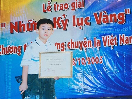 "Choáng" với những em bé có khả năng kỳ lạ nhất Việt Nam - 5 Em Phó Đức Bình An