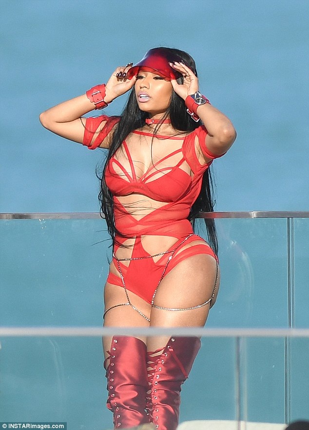 
Mới đây, ca khúc Nicki Minaj và Nick Jonas có màn góp giọng trong bộ phim 50 sắc thái phần 2
