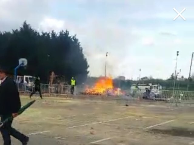 Nổ lớn ở lễ hội Pháp, 20 người bị thương - 4 Giới chức Villepinte cho biết vụ nổ này là hoàn toàn “bất ngờ” và loại trừ khả năng có liên quan đến khủng bố hay có mưu đồ từ trước. (Ảnh: Youtube)