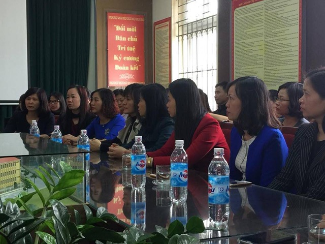 Dân chủ trong trường học: Hiệu trưởng như “ông vua con” - 1 Sự lộng quyền của hiệu trưởng tại vụ việc ở Trường tiểu học Nam Trung Yên, Hà Nội đã đặt ra câu hỏi về tính dân chủ trong nhà trường