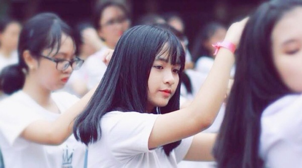Nữ sinh trường chuyên Nghệ An "chuẩn con nhà người ta" - 3 Nữ sinh trường chuyên Nghệ An "chuẩn con nhà người ta" - 3
