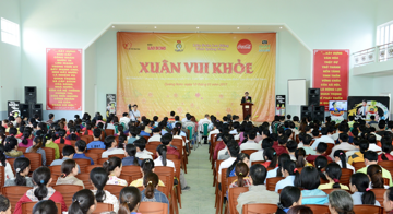 Nutriboost mang chương trình “Xuân vui khỏe” đến 1.500 người lao động - 2
Chỉ tính riêng Quảng Nam, chương trình đã thu hút hơn 500 người lao động tham gia