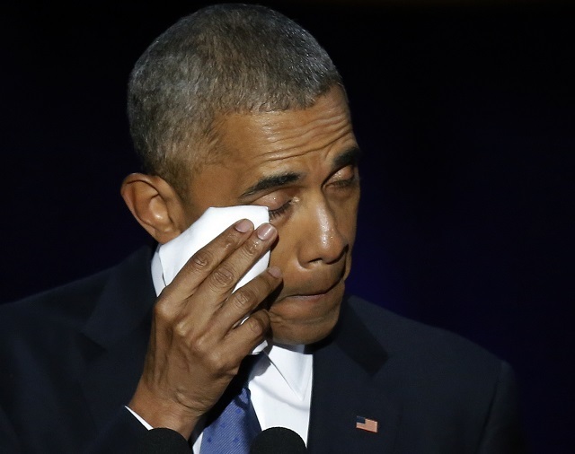 Tổng thống Obama khóc khi nói lời cảm ơn vợ con | Báo Dân trí