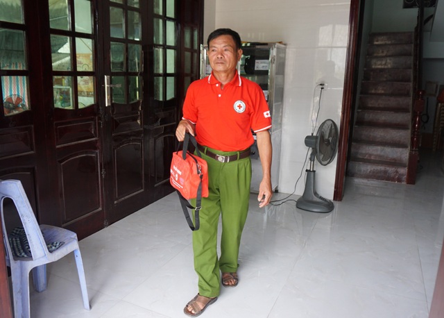 Lập điểm sơ cấp cứu chỉ mong… không có việc làm! - 6 Ông Nguyễn Hữu Sinh: Bất kỳ lúc nào người bị nạn cần giúp đỡ, chúng tôi sẵn sàng có mặt