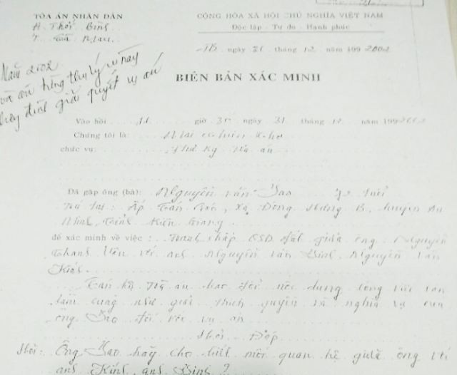 Cà Mau: Nhiều chứng cứ tòa không xem xét, đã bác yêu cầu của nguyên đơn! - 3 Trong biên bản xác minh của TAND huyện Thới Bình vào năm 2002, ông Nguyễn Văn Sao khẳng định có bán đất cho phía bà Thấm. Ông Sao còn đề nghị tòa án căn cứ vào tờ giao kèo lập ngày 28/7/1988 có sự thống nhất của thân tộc để bảo vệ quyền lợi cho ông 6 Vân (đại diện phía bà Thấm).