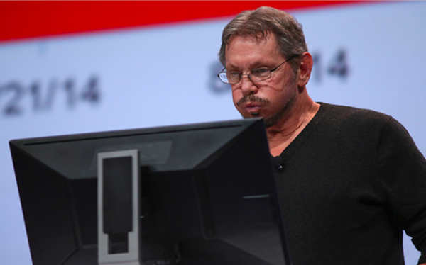 Chờ nhận thưởng cổ phiếu, ông chủ Oracle nhận lương 1 USD trong 5 năm - 1
Larry Ellison - chủ tịch kiêm giám đốc công nghệ Oracle.