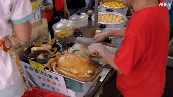 Mực khổng lồ to như con ngỗng hút khách ở Hong Kong như thế nào? - 6 Mực khổng lồ to như con ngỗng hút khách ở Hong Kong như thế nào? - 6