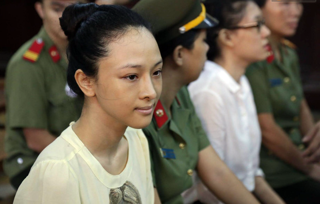 Hoa hậu Phương Nga tại phiên tòa sơ thẩm lần 1