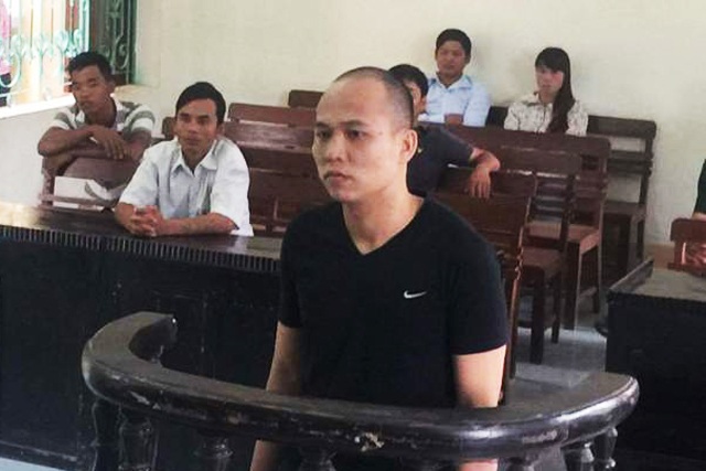 Phạm Minh Công tại phiên tòa ngày 24/8/2017 (ảnh Phương Hảo)