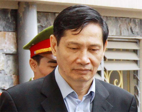 “Nhắc” Cục Thi hành án dân sự Hà Nội thu hồi tài sản các vụ án lớn - 2 Cựu chủ tịch Vinashin Phạm Thanh Bình bị tuyên bồi thường 500 tỷ đồng nhưng số tiền thi hành thu hồi được rất ít ỏi.
