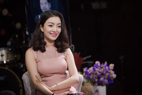 Ca sĩ Phạm Thu Hà: "Tôi kiên định với dòng nhạc mình đã chọn" - 3 Thu Hà là cô gái lãng mạn và hướng nội.