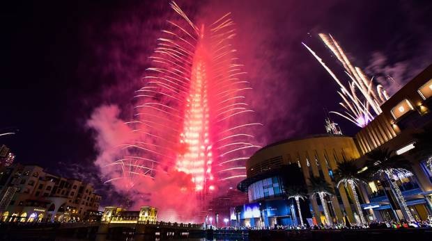 Pháo hoa thắp sáng tòa tháp cao nhất thế giới ở Dubai - 2
(Ảnh: Gulf News)