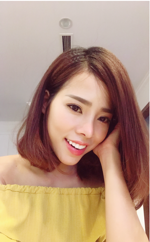 Cô gái chi 200 triệu "đập đi làm lại" khuôn mặt và giấc mơ 10 năm thành hiện thực - 4 Thủy rất hài lòng về ngoại hình mới của mình.