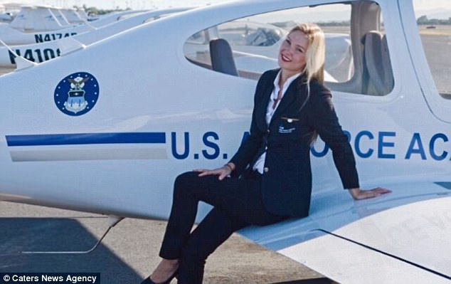 Ông nội là người truyền cảm hứng bay tới cô