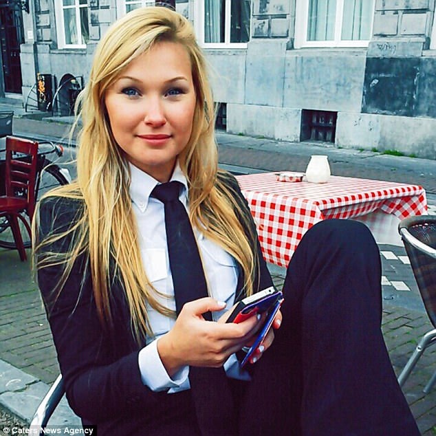 Cô gái 9X trở thành nữ phi công khi tuổi đời còn rất trẻ