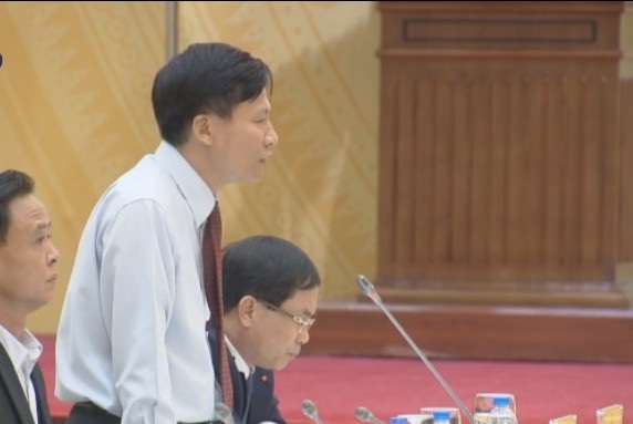Vụ kê “gian” tài sản của ông Phạm Sỹ Quý: Cách nào truy nguồn gốc tài sản? - 1
Đại diện Thanh tra Chính phủ trả lời câu hỏi về việc truy nguyên nguồn gốc tài sản của cựu Giám đốc Sở TN-MT tỉnh Yên Bái.