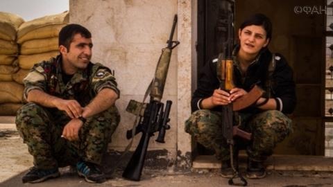 Người Kurd chuyển giao quyền kiểm soát Aleppo cho Nga - 1 Người Kurd trong thời gian chuẩn bị đánh chiếm Deir ez-Zor