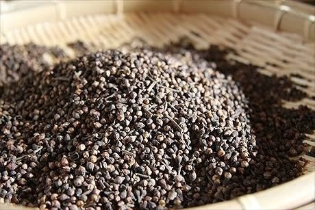 Vì sao nên chuẩn bị sẵn than hoạt tính trong ngày lễ Tết? - 1 Vì sao nên chuẩn bị sẵn than hoạt tính trong ngày lễ Tết? - 1