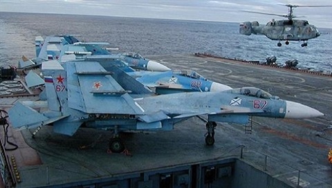 Tham chiến Syria 2 tháng, vì sao Nga rút tàu Kuznetsov về nước? - 1 Tàu sân bay Đô đốc Kuznetsov sang Syria tham chiến được 2 tháng