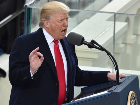 Toàn văn bài phát biểu nhậm chức của Tổng thống Donald Trump - 1
Đúng như những gì đã tuyên bố, ông Trump có một bài phát biểu ngắn nhưng thông điệp mạnh mẽ. Ảnh: Paul J Richards/Getty Images.