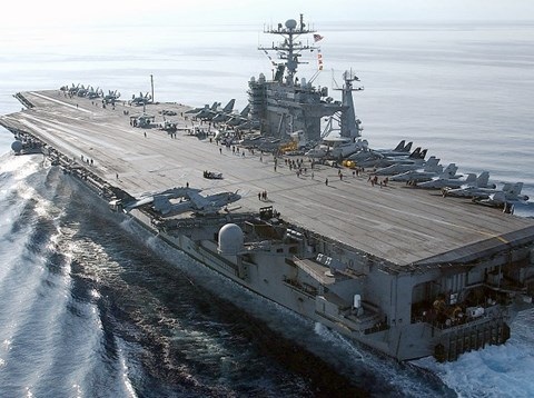 Tàu sân bay Mỹ bắt đầu tham chiến chống khủng bố tại Iraq và Syria - 1 Lần đầu tiên trong gần 2 tháng qua, tàu sân bay Mỹ tham chiến chống khủng bố
