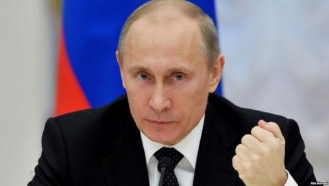 Bắt thêm tướng Nga và bàn cờ chính trị của Putin - 3 Tổng thống Putin đã chuẩn bị sẵn cuộc chơi chính trị của mình: tìm ổ tham nhũng và biến sự thay đổi nhân sự thành những điều bình thường.