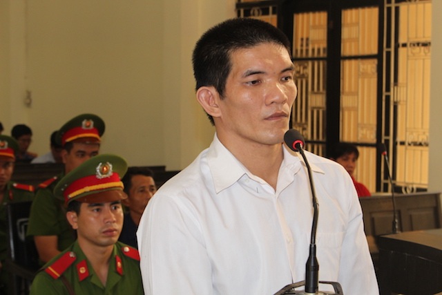 Xin gặp quản giáo tự thú về việc giết người cướp của trước đó 2 năm - 1 Diệu tại phiên toà.