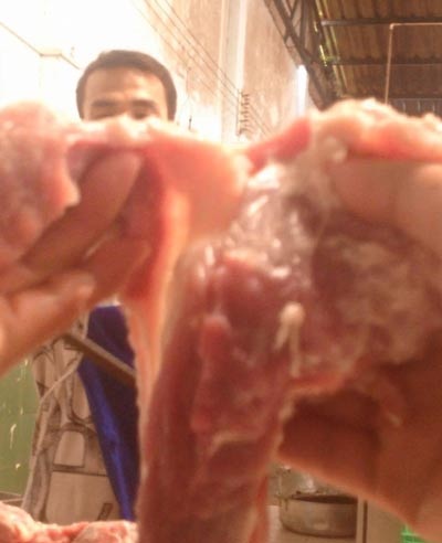 Hãi hùng suất ăn công nghiệp - 1 Hãi hùng suất ăn công nghiệp - 1